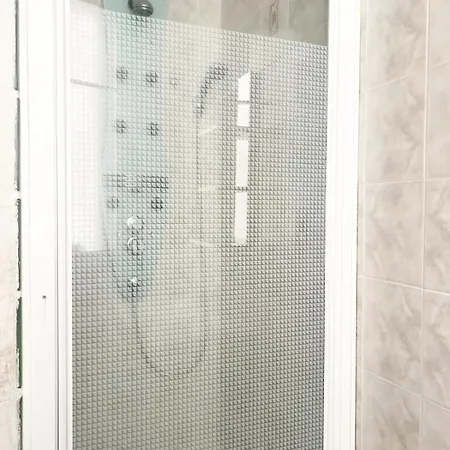 Spacieux Climatise Centre Ницца
