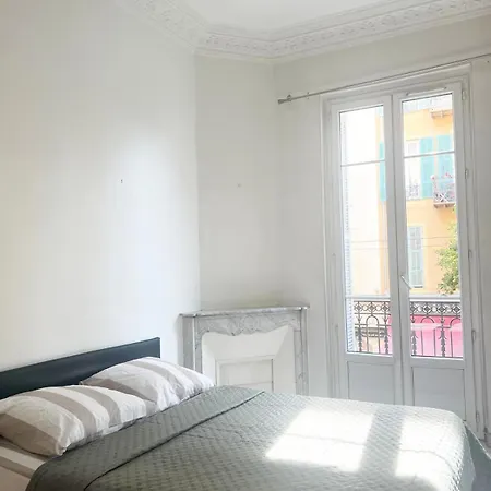 Spacieux Climatise Centre Apartamento