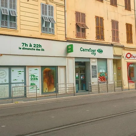 Spacieux Climatise Centre * Nicea