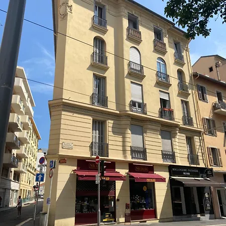 Spacieux Climatise Centre * Nice